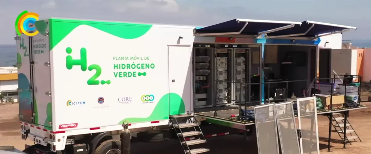 Planta móvil de hidrógeno verde con tableros eléctricos integrados