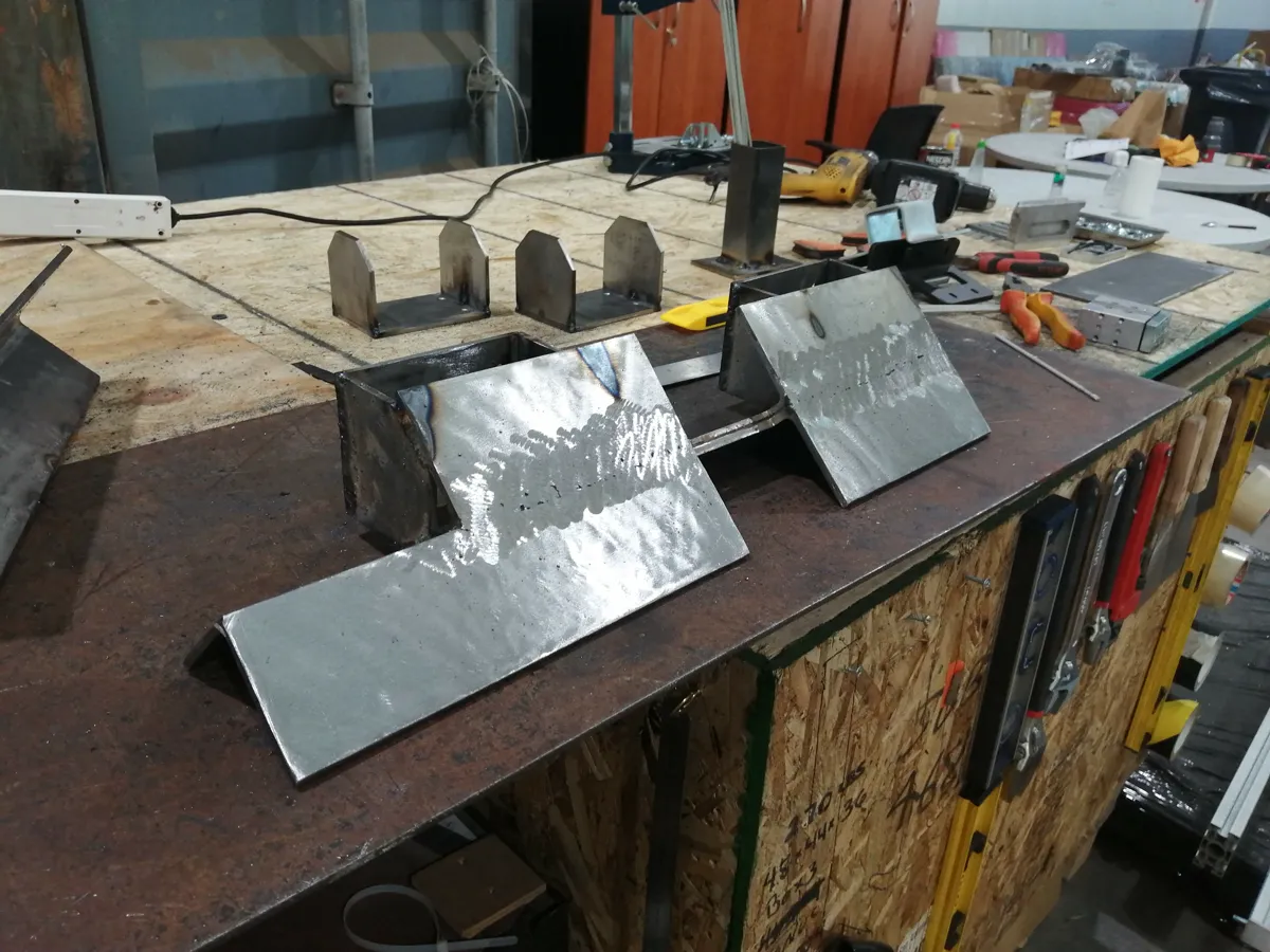 Fabricación e integración mecánica en taller
